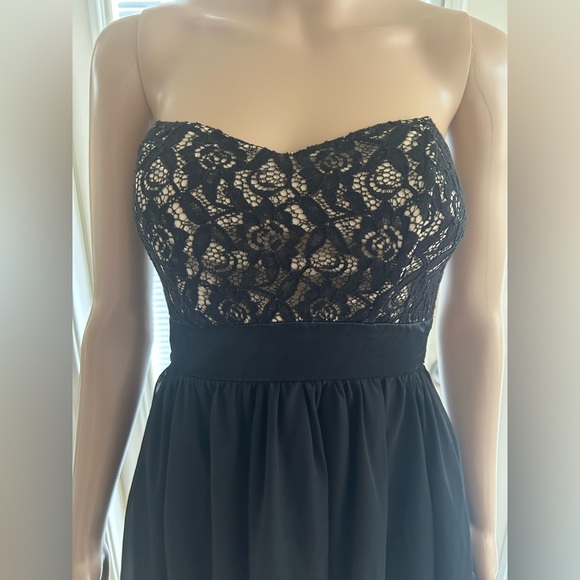 Trixxi - Picture 2 of 5